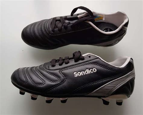 Sondico Strike FG childs football boots - Bootsandballs.com