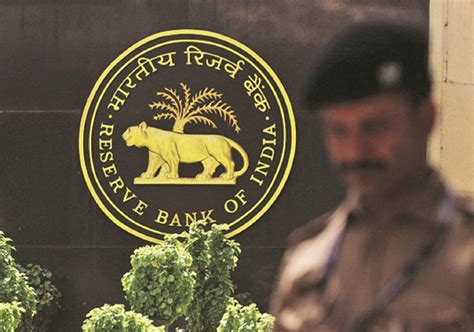 Monetary Policy Rbi Likely To Hold Rates For Sixth Time Shows Bs Poll Economy And Policy