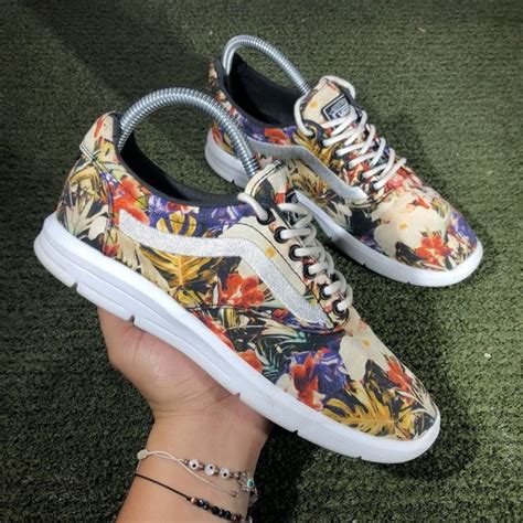 Vans Shoes Vans Ultracush Lite Shoes Unisex Floral Low Mens