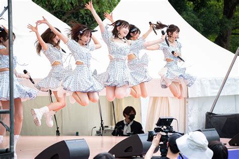 Akb48チーム8、灼熱のステージで圧巻ダンス 「久しぶりの野外フェス」 Sirabee