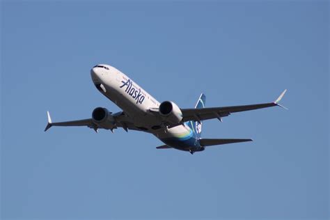 US Justice Department Launches Probe Into Alaska Airlines Boeing 737