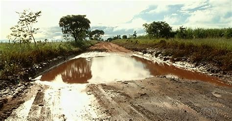 G1 Motoristas Reclamam De Buracos E Atoleiros Em Trecho De Terra Da