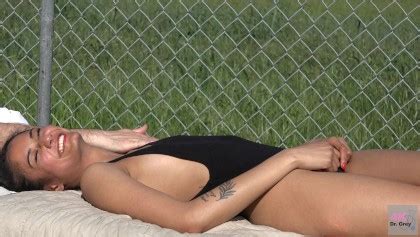 Oiled Up Outdoor Porn Videos YouPorn