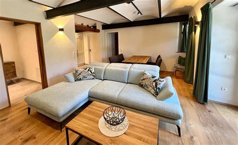 Objektstoffe – ili Wohnstoffe mit Outletshop für Stoffe, Muster ...