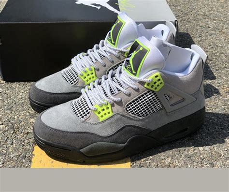 Air Jordan 4 Retro Se 95 Neon Ct5342 007