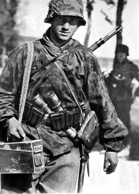 STORIA MILITARE DELLE WAFFEN SS 40 45 By Biblioteca Militare Issuu