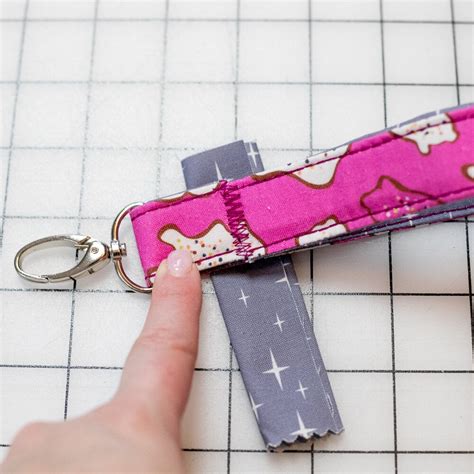 Sew a DIY Wristlet Key Fob - fast and easy gift idea!