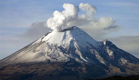 Volcán Popocatépetl En México Se Encuentra Activo Y Realiza Constantes