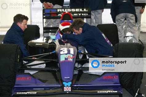 Roland Ratzenberger AUT Simtek S941 Talks With An Engineer Formula