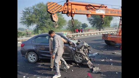 Mainpuri Judge Killed In Agra Lko Expressway Mishap Hindustan Times