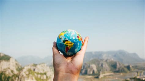 A list of credit cards with no overseas transaction fees - Point Hacks