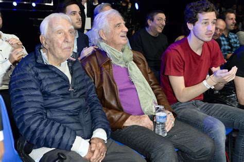 Photo Charles G Rard Et Jean Paul Belmondo Et Son Petit Fils Victor