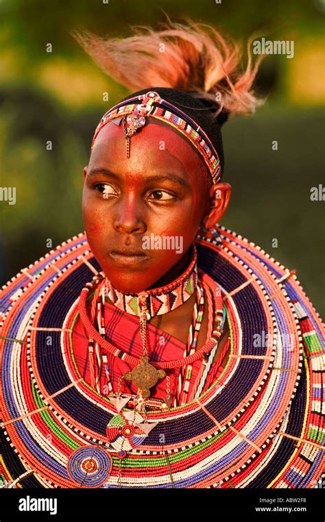 Massai Frau Beliebte Halsketten Getragen Von Maasai Ist Eine Flache