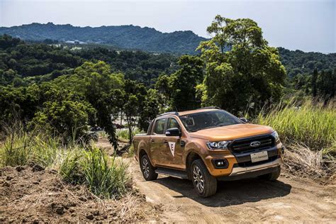 越野硬漢多了點斯文氣息，2019 Ford Ranger 二度小改速邑賽車場全方位體驗 Carstuff 人車事