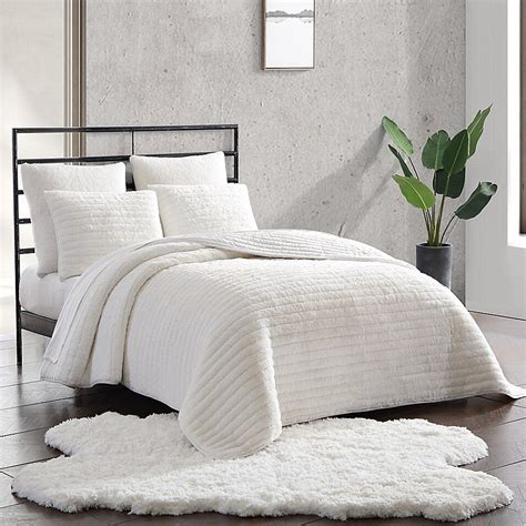 Ugg® Quincy 3 Piece Reversible Quilt Set Bed Bath And Beyond Quilt