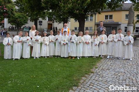 16 Kinder Feiern Erstkommunion In Konnersreuth Onetz