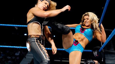 Kaitlyn Vs Beth Phoenix Photos Wwe