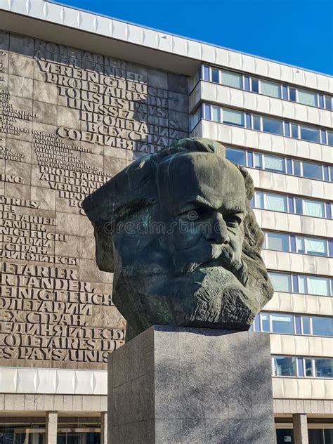 Chemnitz Germany 11 12 2022 Karl Marx Monument Statue Of German