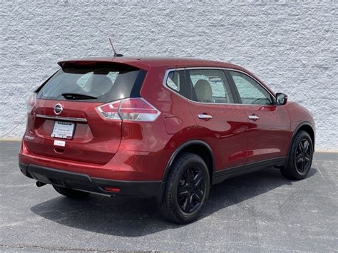 Pre Owned 2015 Nissan Rogue S Fwd 4d Sport Utility