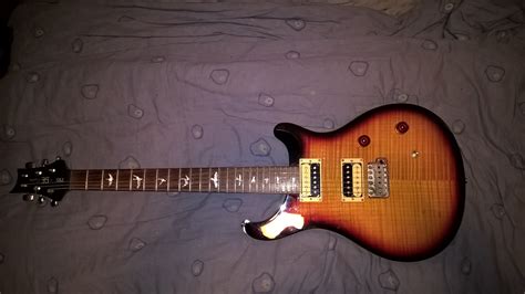 Photo Prs Se Custom 24 Tri Color Sunburst Prs Se Custom 24 Tri