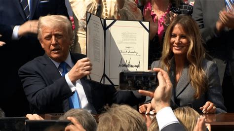 Trump Signs Federal Bill Against Revenge Porn