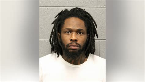 Chicago Man Arrested After Robbing Woman At Gunpoint On Citys West