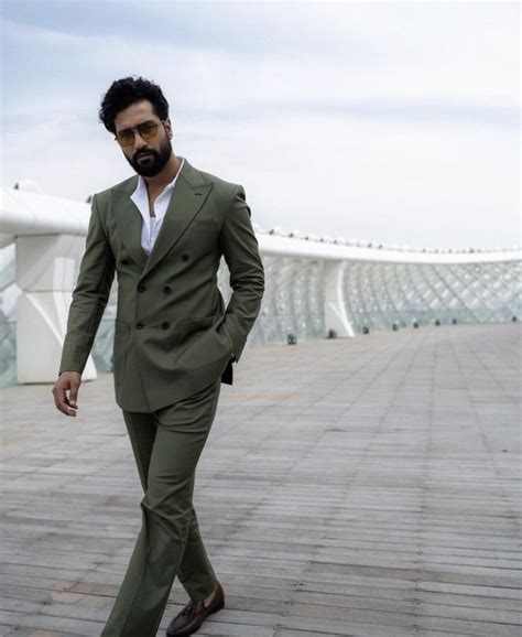 Stylish Mens Suits Wedding Dresses Men Indian Success Video Vicky