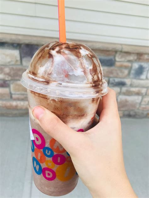 Dunkin Frozen Chocolate Frozen Chocolate Frozen Drinks Yummy Drinks