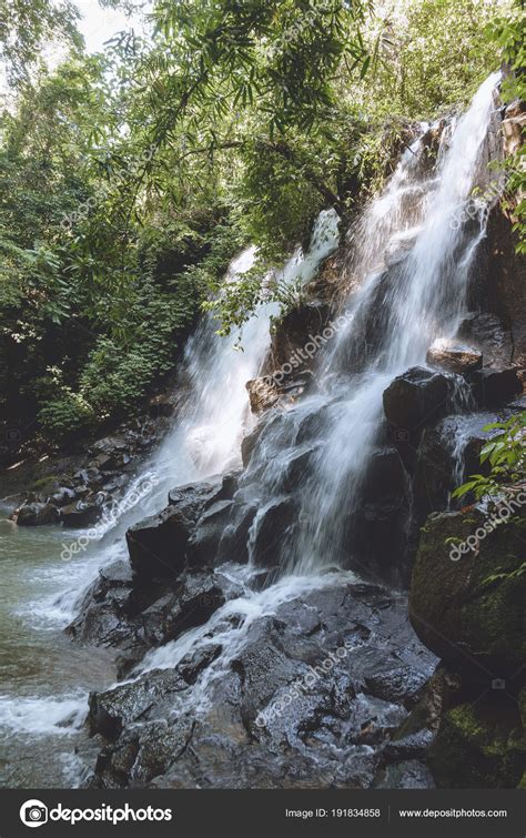 Waterfall — Stock Photo © Yuliyakirayonakbo 191834858