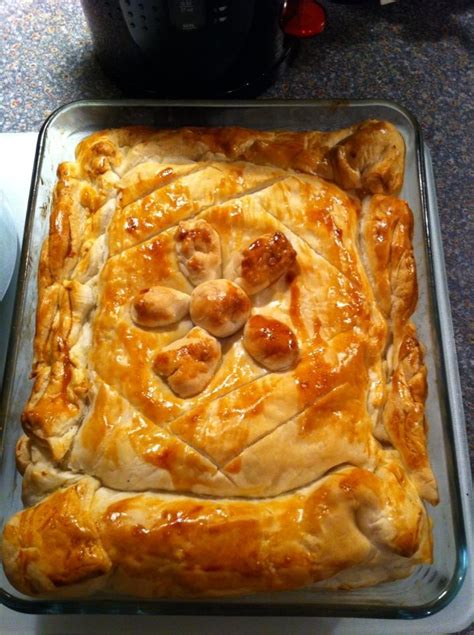 Jamie Oliver chicken and leek pie :) | Chicken and leek pie, Leek pie, Jamie oliver chicken