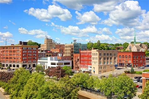 This Charming Small City in Maine Is the State's Best-kept Secret