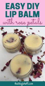 DIY Beeswax Lip Balm Recipe (3 Easy Recipes)