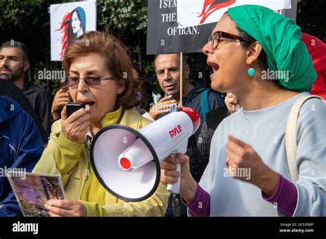 Stand With Iranian Women Hi Res Stock Photography And Images Alamy