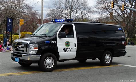 Norwood Ma Police Ford E350 Van Rwcar4 Flickr