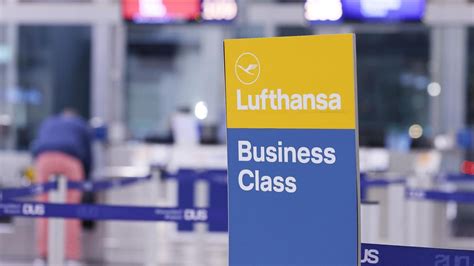 Warnstreik Lufthansa Streicht Fast Alle Fl Ge Ab D Sseldorf Zeit Online