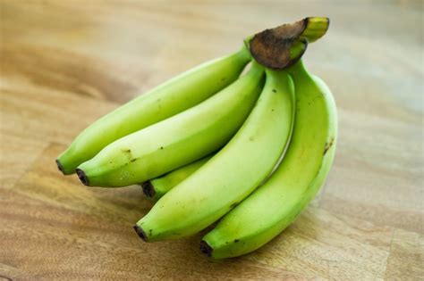 14 Benefícios da Banana Verde Para que Serve e Características