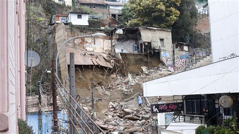 Sharp Por Derrumbe Ni El Muro Ni La Casa Estaban Con Decreto De