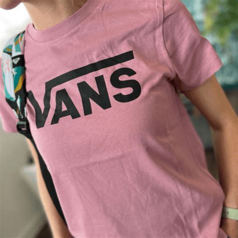 Vans Ladies Pink Flying V Crew T-Shirt | Millars Shoe Store