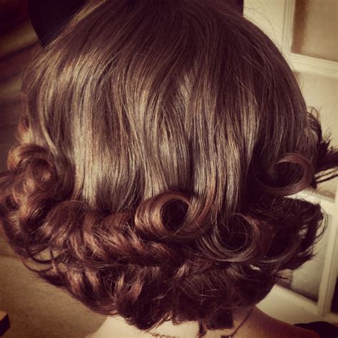 Pin Curl Set On Short Hair Vintage Hairstyles Tutorial Short Wavy Hair 50s Hairstyles