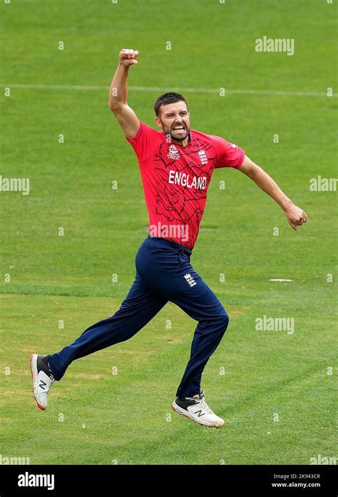 England S Mark Wood Reacts After Dismissing Ireland S Paul Stirling