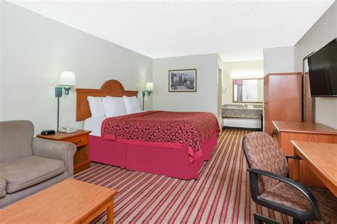 Days Inn by Wyndham Portland/Corpus Christi | Portland, TX Hotels