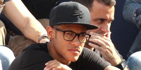 Neymar - Age, Family, Bio | Famous Birthdays