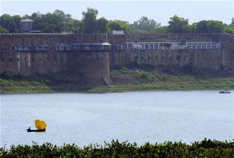 Prayagraj Fort, Akbar Fort Prayagraj, Prayagraj Fort History