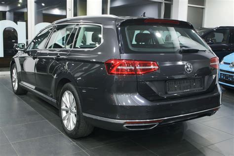 Volkswagen Passat B8 Variant Highline 4motion 2 0 Tdi 140kw 4x4 Dsg Webasto Alu 17 Autodraft