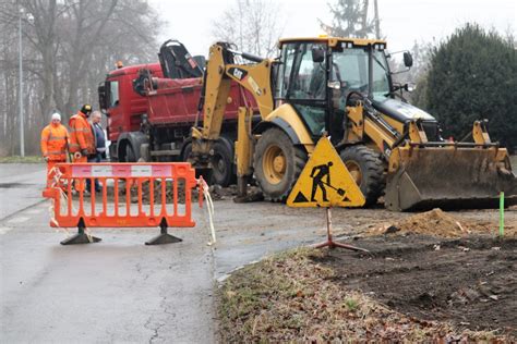 Roboty drogowe na ul Bytomskiej i Jana Pawła II Urząd Miasta