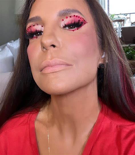 Ivete Sangalo Posta Selfie Carnavalesca E Ganha Elogio De Preta Gil