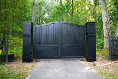 Composite Driveway Gates | Tri State Gate