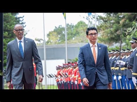 LE PEUPLE D ABORD URGENT KAGAME DANS UNE STRATEGIE DE SEDUCTION AVEC