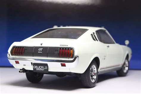 Yahoo オークション 1 18 AUTOart Toyota CELICA LIFTBACK 2000GT RA