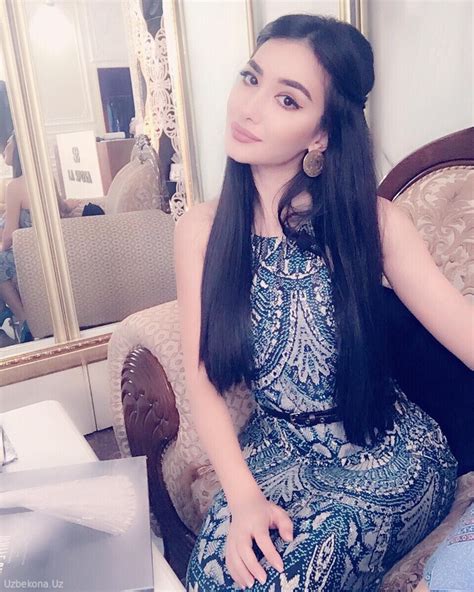 Красивая Зарина Низомиддинова - фотографии и картинки